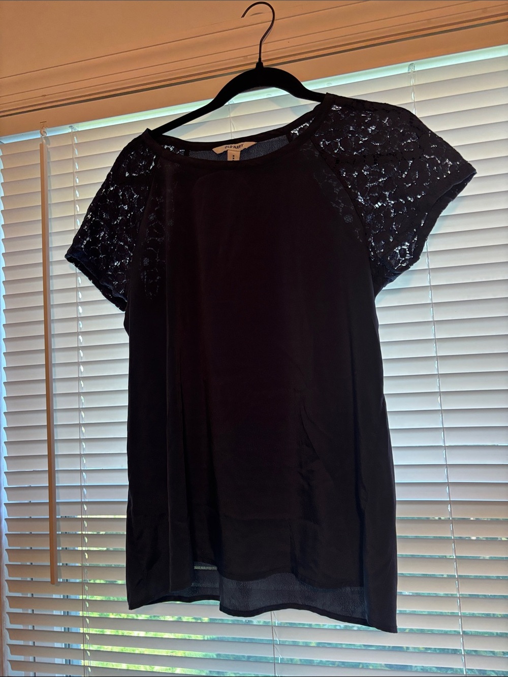 Old Navy Black Lace Sleeve Short-Sleeve Shell Top